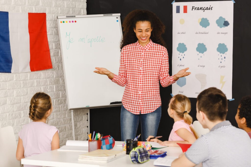 یک معلم زبان فرانسه خوب پیدا کنید