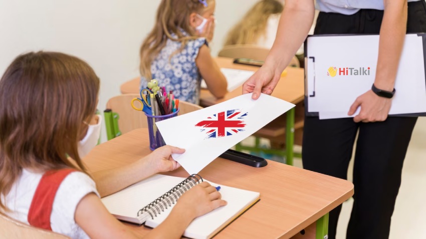تفاوت معلم زبان انگلیسی مدرسه با معلم زبان انگلیسی خصوصی در نحوه ارزیابی زبان آموزان در کلاس
