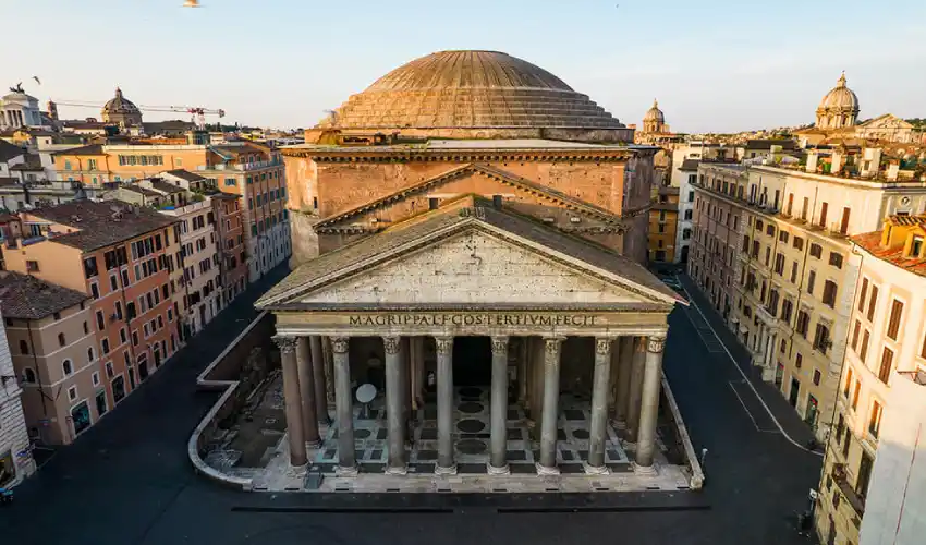 بنای Pantheon واقع در رم